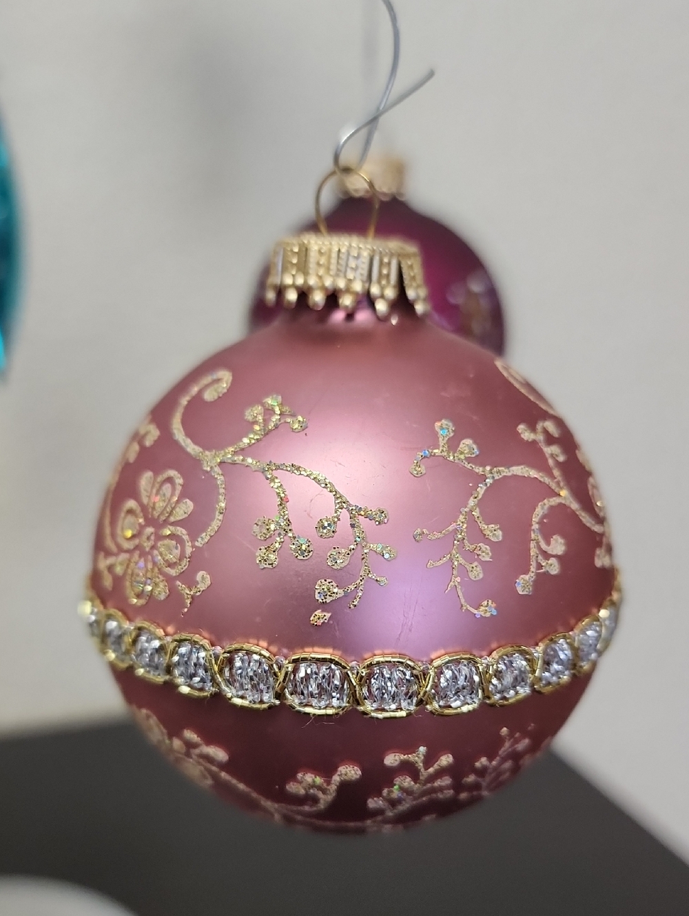 Christmas Ornament Jewelry Tree, With 15 Assorted Vintage Ornaments! - Picture 5 of 16